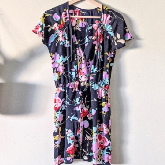 Yumi Kim Dresses & Skirts - Yumi Kim Mini Dress size M